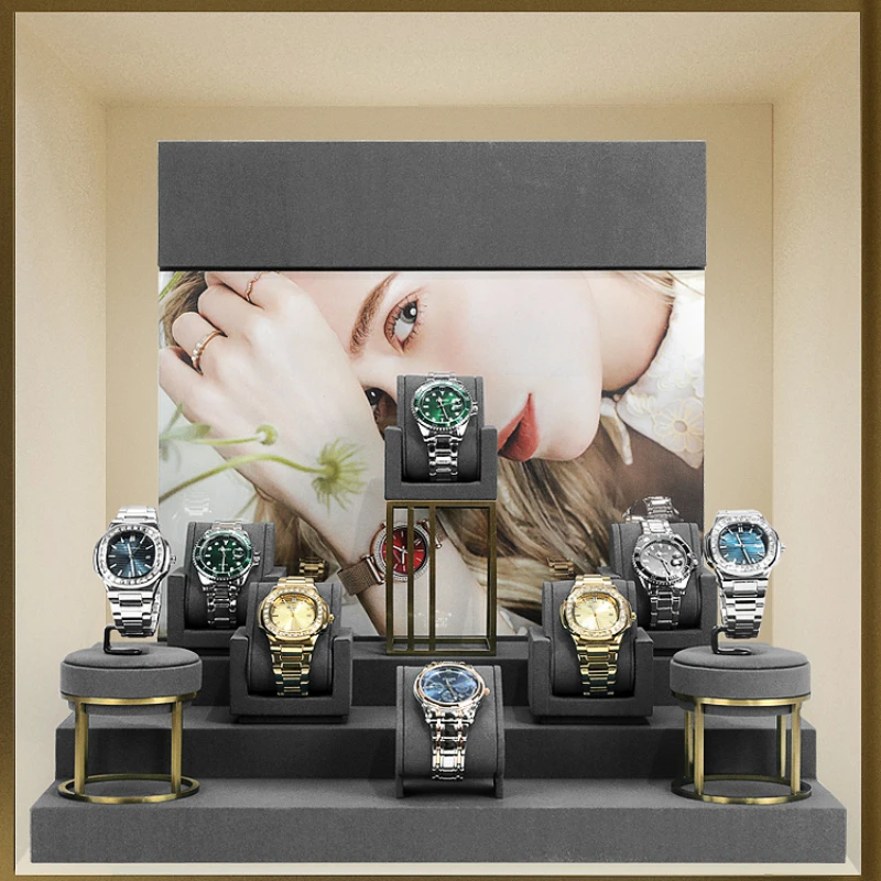 Luxury Watch Stand - İzle ekran sahne canlı yayın izle