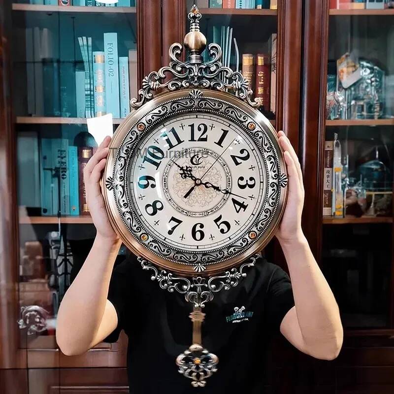 Sanatsal Duvar Saatleri Lüks D - Luxury Watch Europe incelemesi ve fiyatı