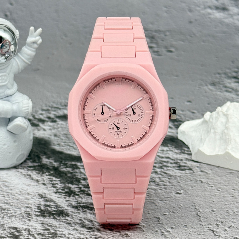Ünlü Marka Sahte Üç Gözlü Kadr - Luxury Watch News incelemesi ve fiyatı