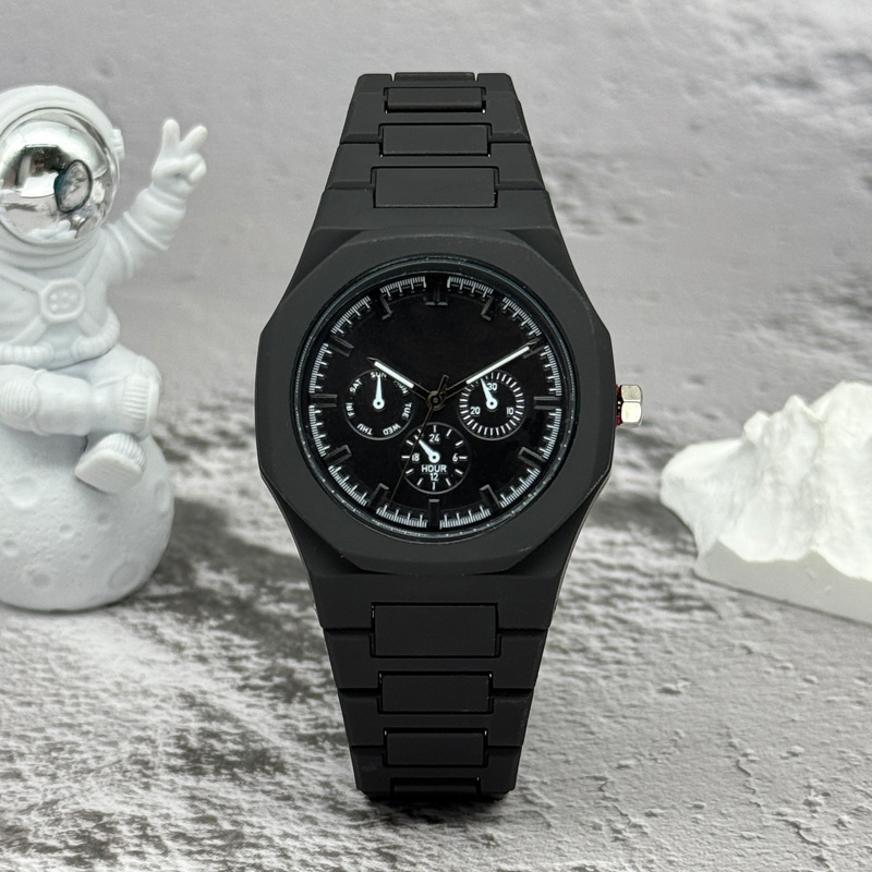 Ünlü Marka Sahte Üç Gözlü Kadr - Luxury Watch News incelemesi ve fiyatı